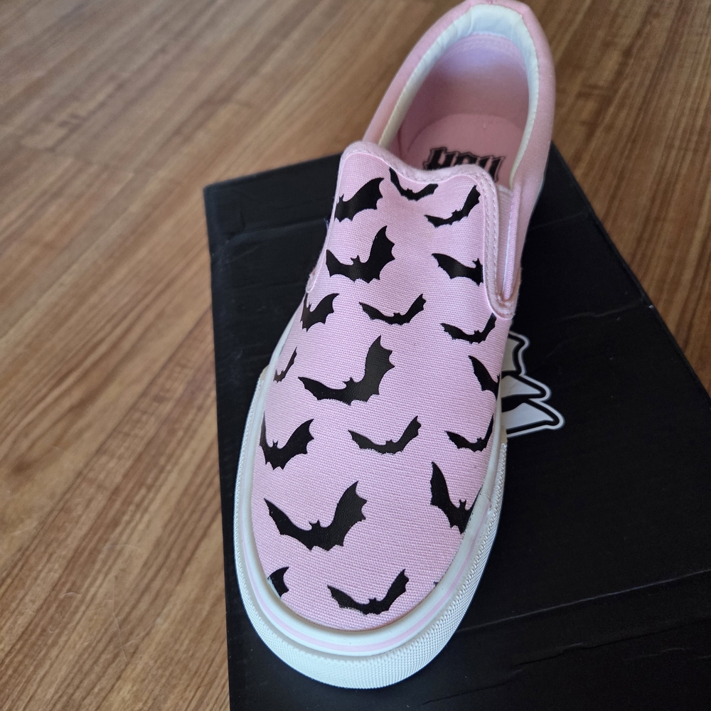 YRU Pink and Black Bat Pattern Sneakers